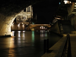 Notre Dame de Paris (click to view)
